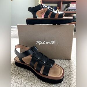 Madewell Lugsole Fisherman Sandals size 5.5 black excellent used condition